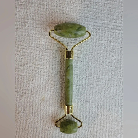 New in  box Lori Jade Face Massage Roller Beauty Face Treatment - Picture 4 of 10